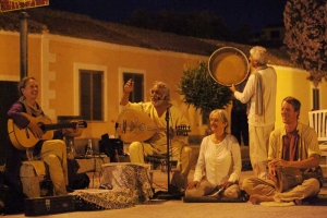 Zum dritten Mal will Ahura ein Konzert auf Sardinien geben