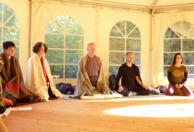 Gemeinsame Meditation auf Cala Jami