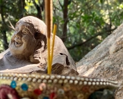 News 11 relaxed buddha laughing - Sufi meditation center Cala Jami