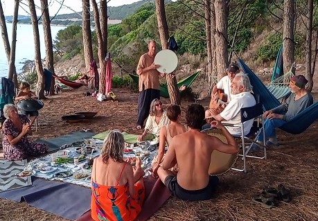 Spiritual and ecological center Cala Jami Sardinia jubilee celebration with AHURA on the beach